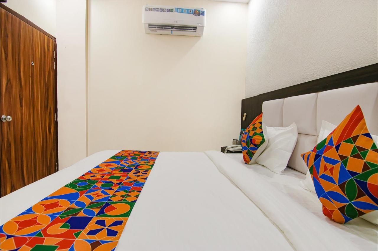 Fabhotel Palm Plaza Zirakpur Exteriör bild