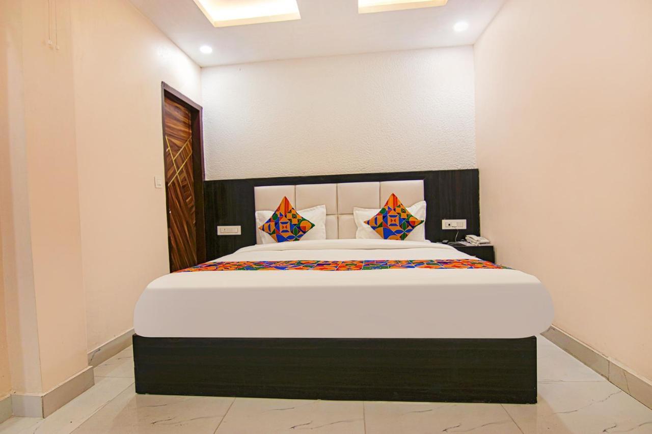 Fabhotel Palm Plaza Zirakpur Exteriör bild